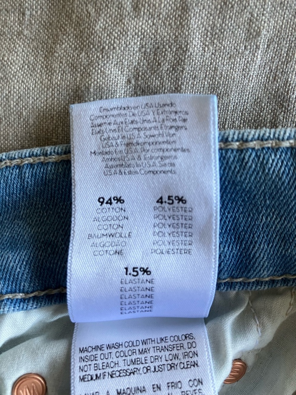 MOTHER High Waisted Weekender Skimp Jeans in Hold My Hand - Size 28 - Picture 11 of 12